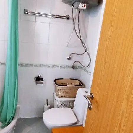 Vineyard 2-room Apartment